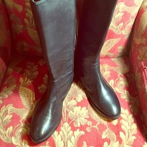 $75 Donald J Pliner Tall Black Boots Sz 9 NWOB